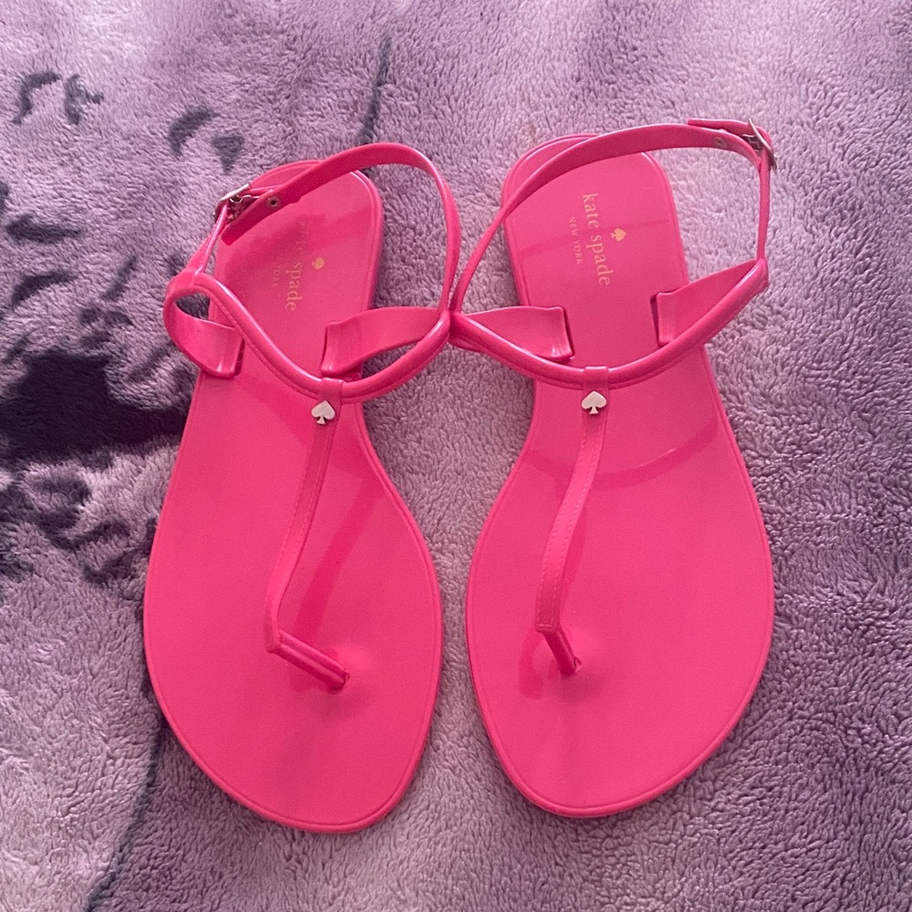 kate spade Bright Pink T-Strap Jelly Sandals new! 🩴